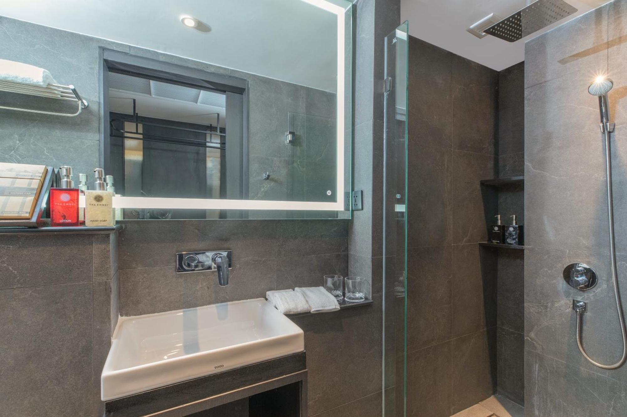 The Gravitique Hotel Khaosan 曼谷 外观 照片