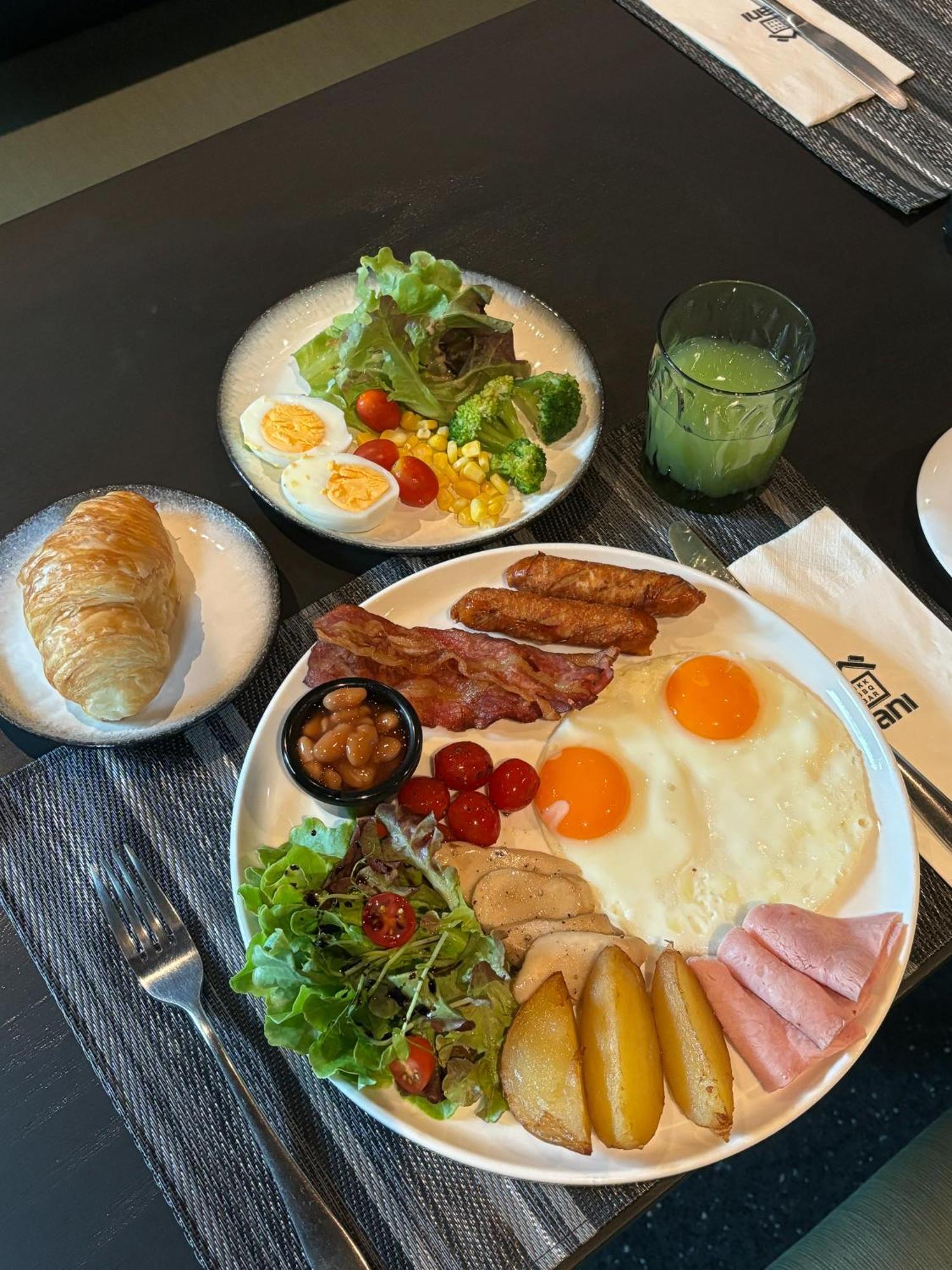 The Gravitique Hotel Khaosan 曼谷 外观 照片